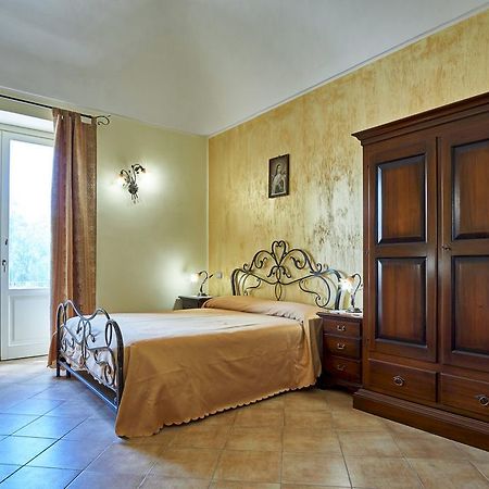 Vila Agriturismo Conte Ruggero Centuripe Exteriér fotografie