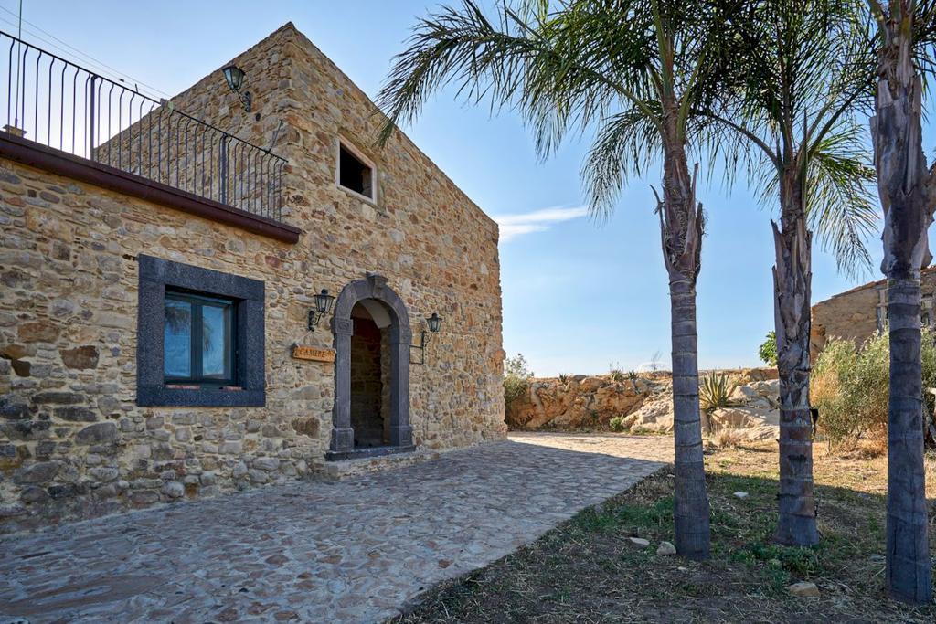 Vila Agriturismo Conte Ruggero Centuripe Exteriér fotografie